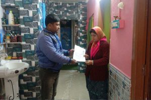 SIR গেরোয় দাম্পত্য! স্ত্রীর হাতে শুনানির নোটিস ধরালেন বিএলও স্বামী, রেগে অগ্নিশর্মা ঘরনি