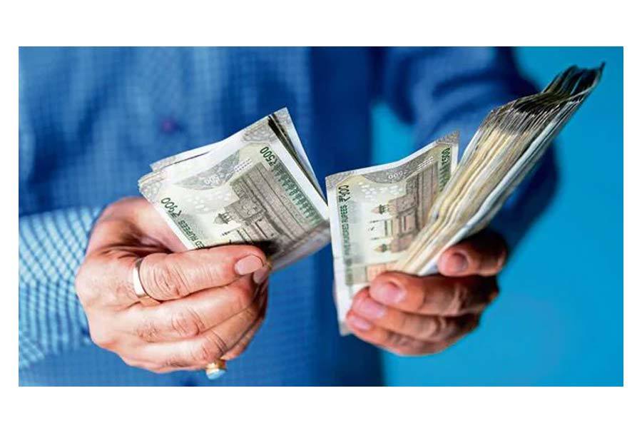 Astro Guide: Perfect Timing for Money Loans