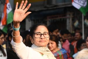 পরিবর্তনের সম্ভাবনা নেই, প্রত্যাবর্তনের পথে মমতাই, দিল্লিকে কড়া রিপোর্ট বিজেপি নেতাদের