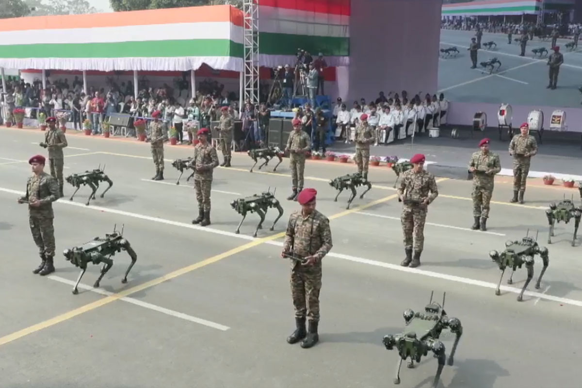 Mamata Banerjee receives greetings at Republic Day celebrations