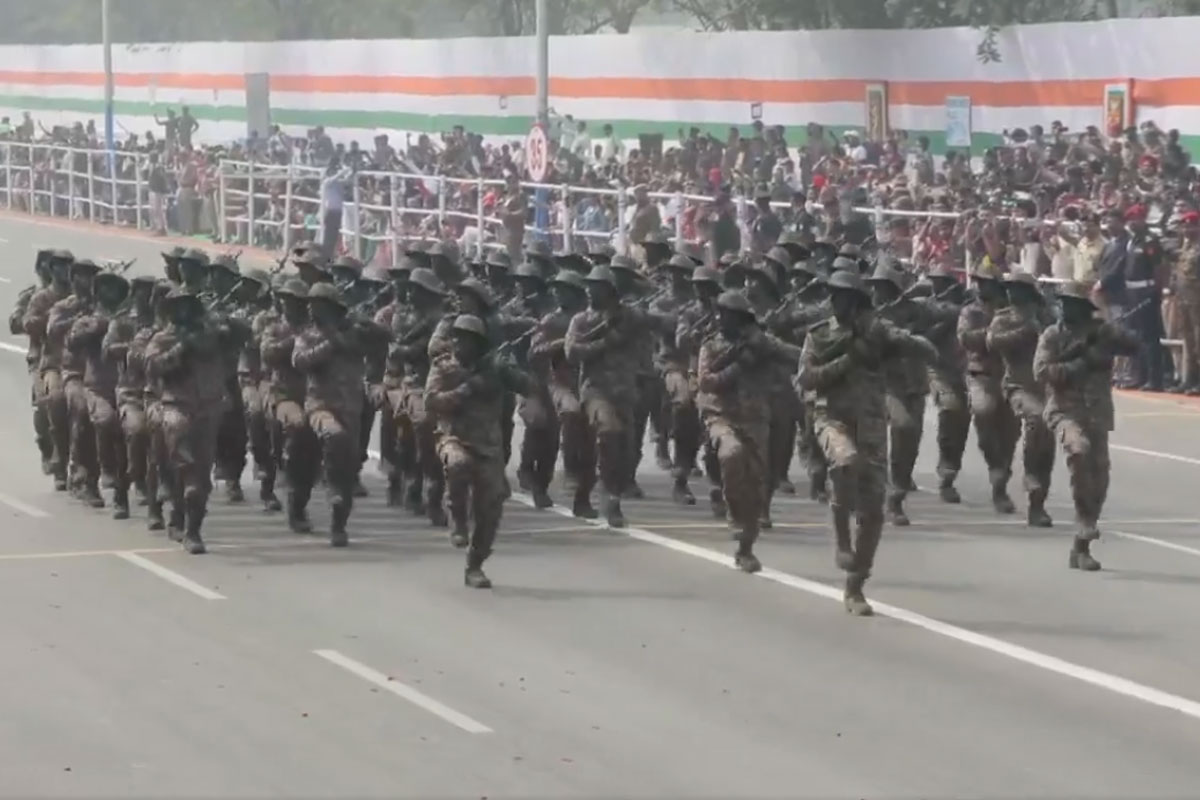 Mamata Banerjee receives greetings at Republic Day celebrations