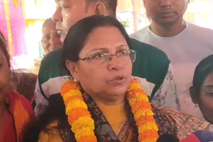 রোহিঙ্গা বনাম মতুয়া, SIR-এ নাম বাদ মন্তব্যে শান্তনুর কাছে জবাবদিহি চাইলেন মমতাবালা