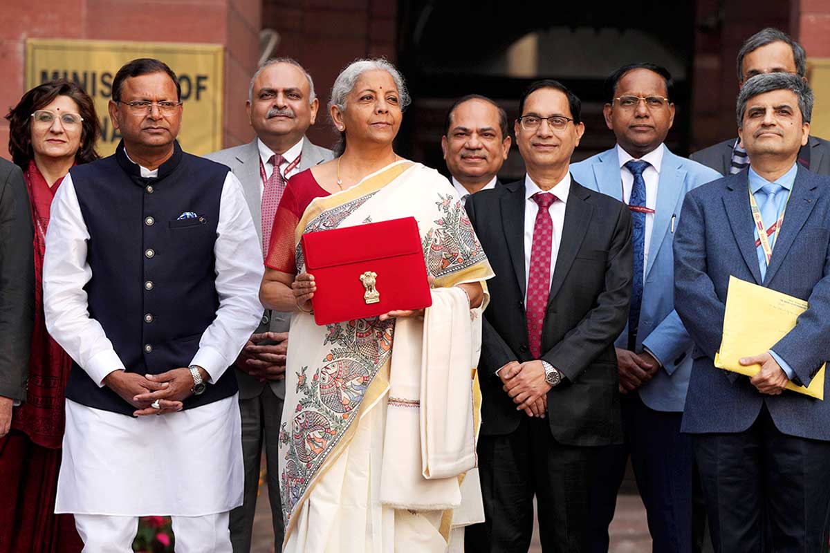 ফের নজির ভাঙার বাজেট! ৭৫ বছরের ইতিহাস বদলাতে চলেছেন নির্মলা সীতারমণ