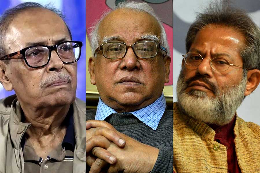 ভাষা দিবসের ছুটিতে মৌলবাদী কোপ! ‘আত্মঘাতী বাংলাদেশ’, বলছেন শীর্ষেন্দু-পবিত্র-সুবোধ