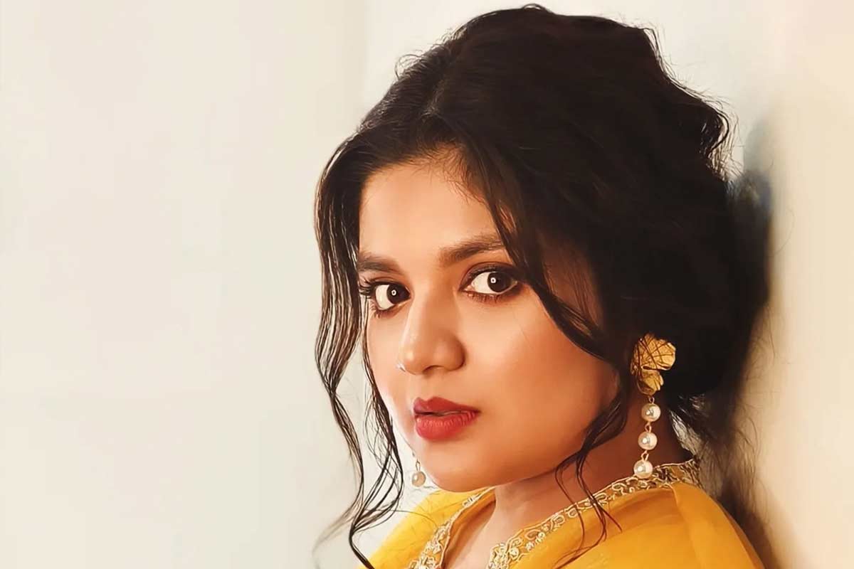 শুটিং করতে করতে আচমকা অসুস্থ, হাসপাতালে ভর্তি ‘বাহামণি’ রণিতা