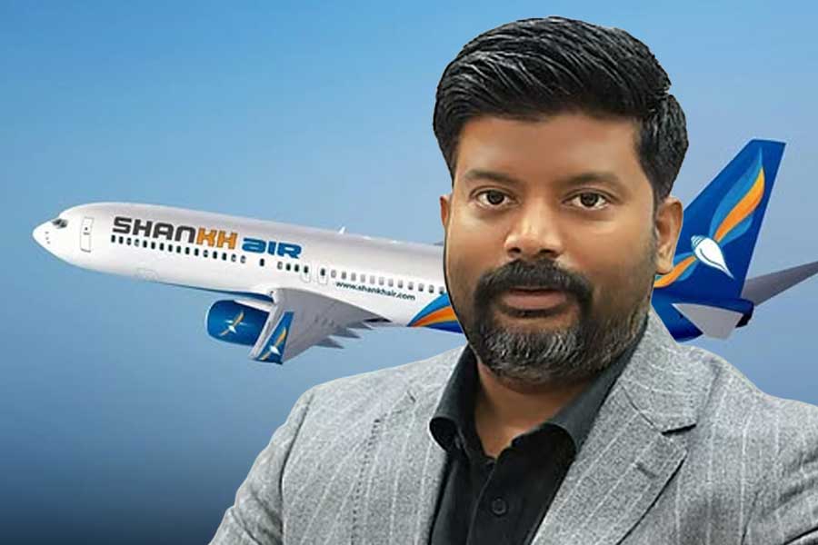 টেম্পো চালক থেকে উড়ান সংস্থার মালিক! ‘শঙ্খ এয়ার’-এর বিশ্বকর্মার আকাশ জয়ের গল্প