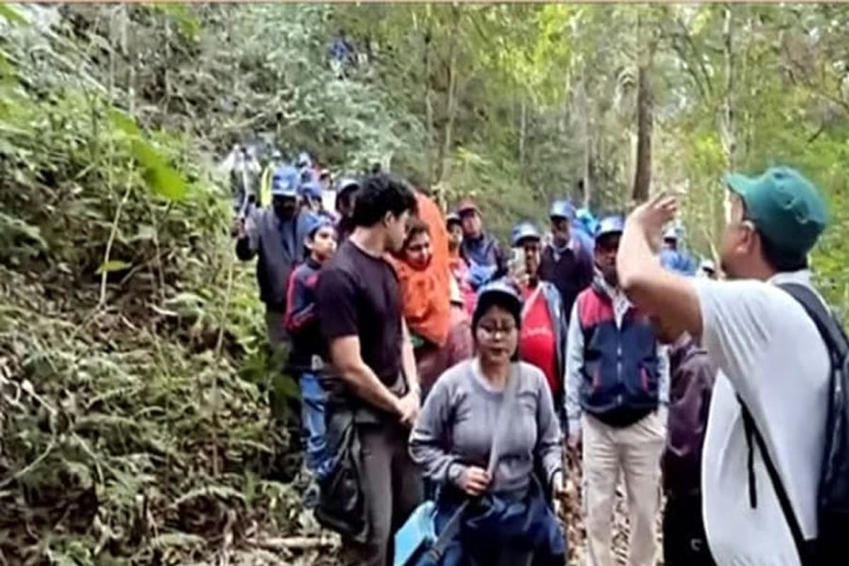 ইতিহাসকে খুঁজতে সিকিমের দুর্গম প্রাচীন সিল্ক রুটে কলকাতার ৮০ জন পর্যটক