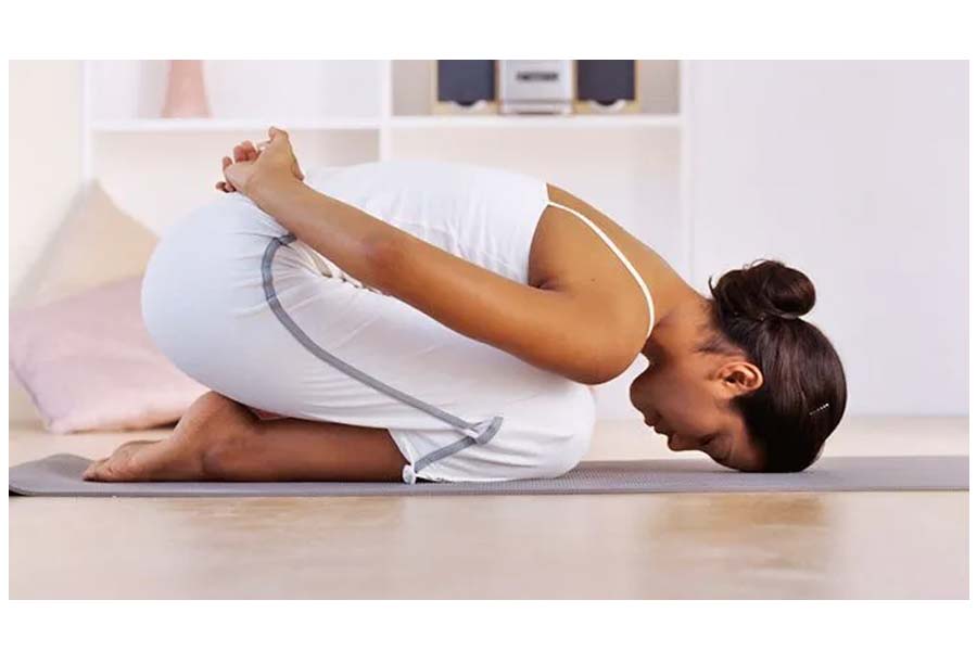 How yoga helps in recovering from spondylitis