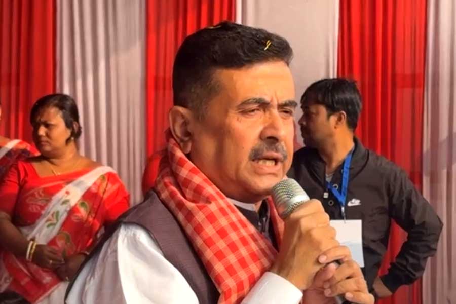 শান্তনু বলেছিলেন, ‘সহ্য করতে হবে’, মতুয়াগড়ে দাঁড়িয়ে ‘ড্যামেজ কন্ট্রোল’ শুভেন্দুর