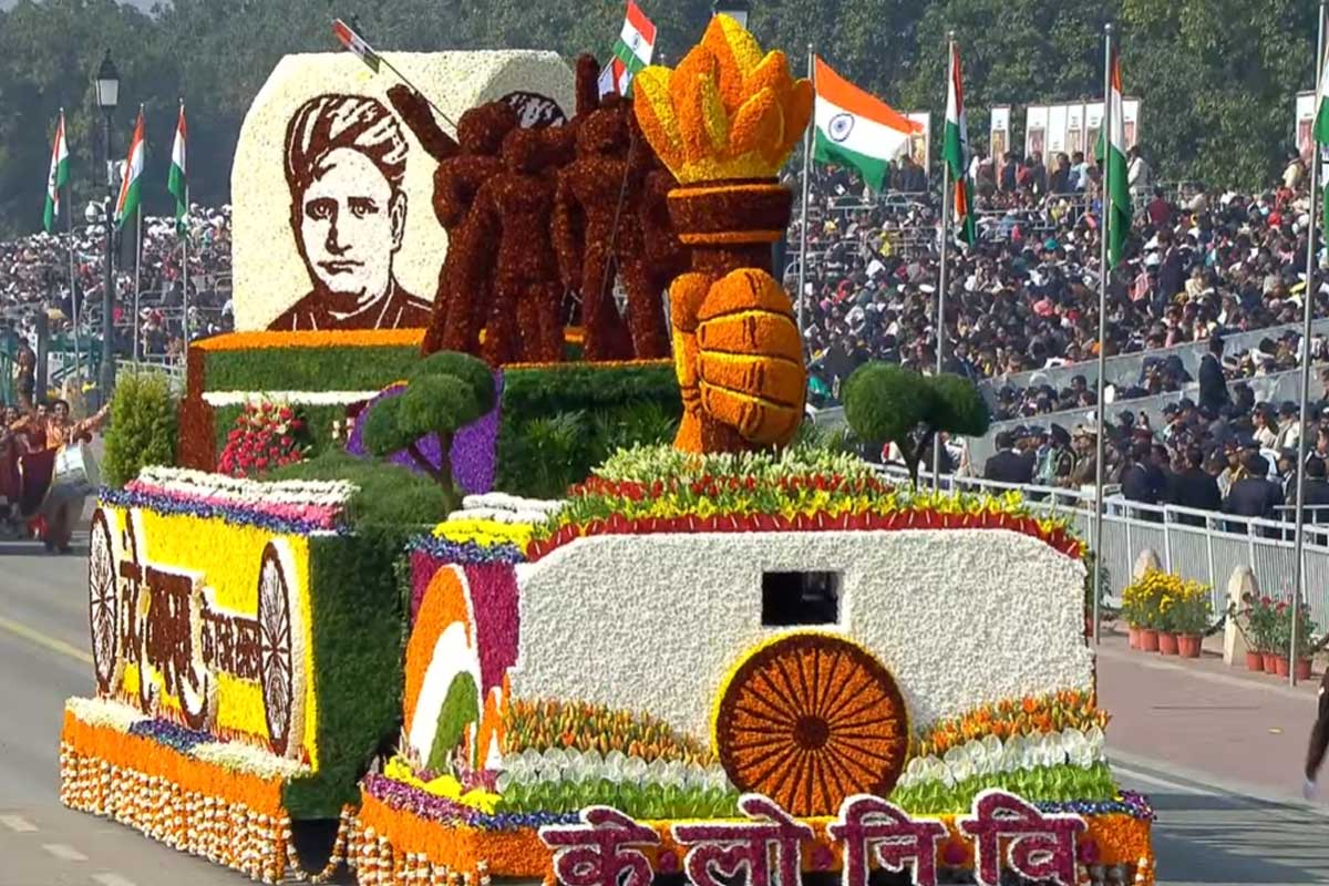 ‘মিলে সুর মেরা তুমহারা’-র ধাঁচে কর্তব্য পথে বাজল ‘বন্দে মাতরম’! নজরে বাংলার ভোট?
