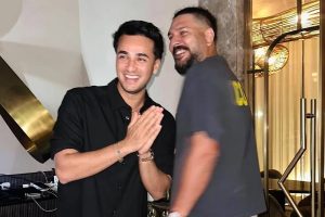 ‘পারোনি তো’, অভিষেকের ঝোড়ো ব্যাটিংয়েও খুশি নন ‘গুরু’ যুবরাজ! প্রকাশ্যেই ছুড়লেন কটাক্ষ