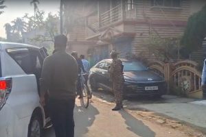 এবার চাকদহে আয়কর হানা! সাতসকালে ব্যবসায়ীর বাড়ি ও কারখানায় তল্লাশি