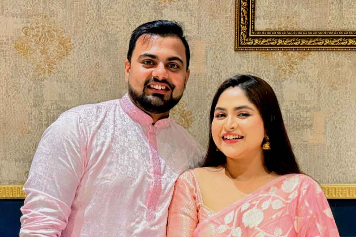 বিচ্ছেদের গুঞ্জন নিয়ে মুখে কুলুপ! ফের প্রবাহের সংসারেই ফিরছেন দেবলীনা?