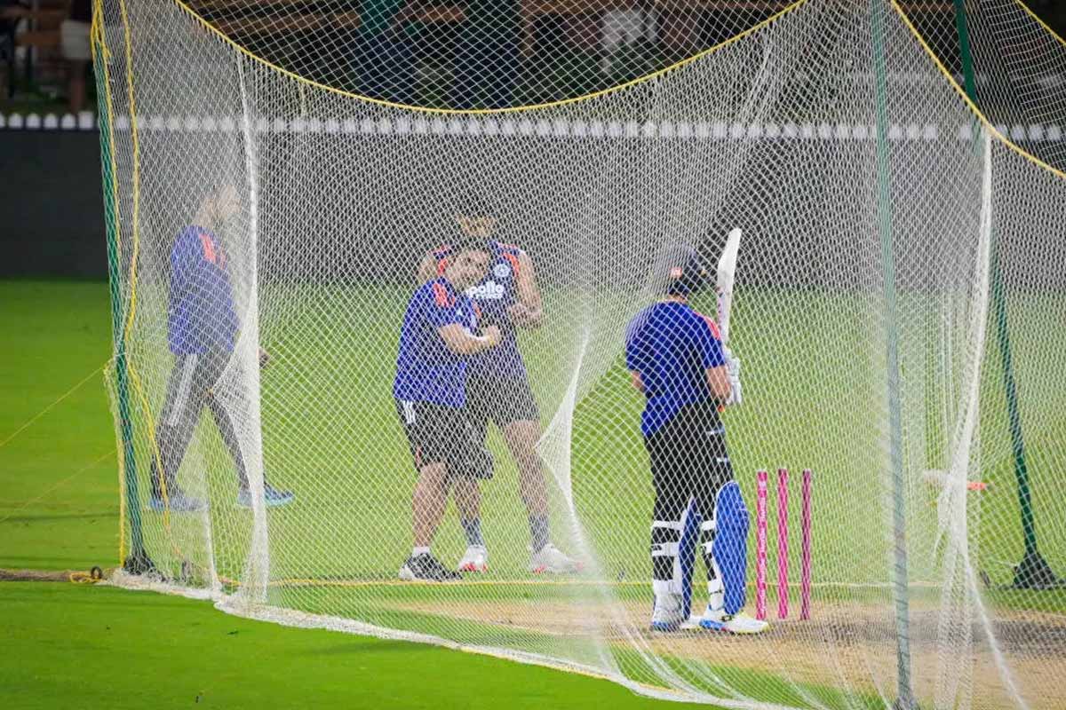ভারতের মরণবাঁচন ম্যাচে বিশেষ উদ্যোগ চিপকে, আমেরিকা থেকে আসছে রাসায়নিক স্প্রে