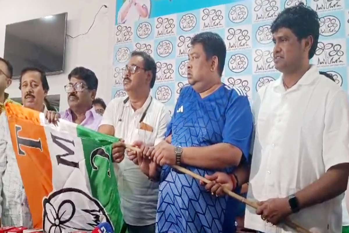 বিজেপিতে যাওয়া ‘ভুল হয়েছিল’, তৃণমূলে ফিরে বোধোদয় প্রাক্তন বিধায়ক দীপেন্দুর