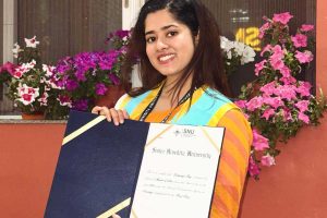 দিতিপ্রিয়ার মুকুটে নয়া পালক, শুটিং সামলেও স্নাতকোত্তরে দারুণ ফল, নেটপাড়া বলল, ‘কেয়া বাত!’