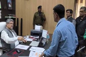 একনায়কতন্ত্র চালানোর অভিযোগ, গৌড়বঙ্গ বিশ্ববিদ্যালয়ের উপাচার্যকে ঘিরে বিক্ষোভ