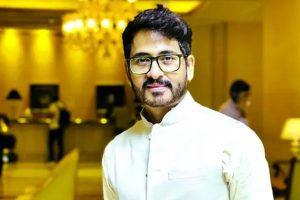 দ্বিতীয় বিয়ে বিতর্কে জেতা আসন খড়গপুর হাতছাড়া বিজেপির হিরণের! প্রথম স্ত্রী বললেন, ‘খড়গপুরের লজ্জা’