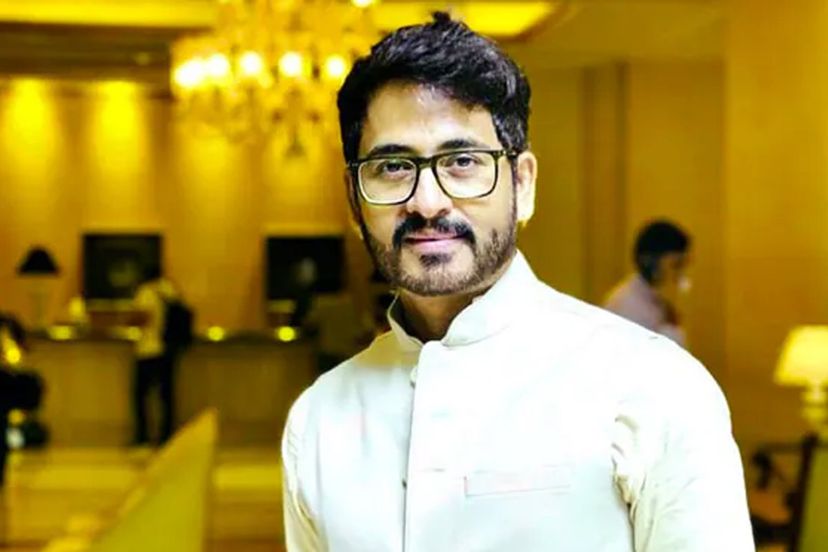 দ্বিতীয় বিয়ে বিতর্কে জেতা আসন খড়গপুর হাতছাড়া বিজেপির হিরণের! প্রথম স্ত্রী বললেন, ‘খড়গপুরের লজ্জা’