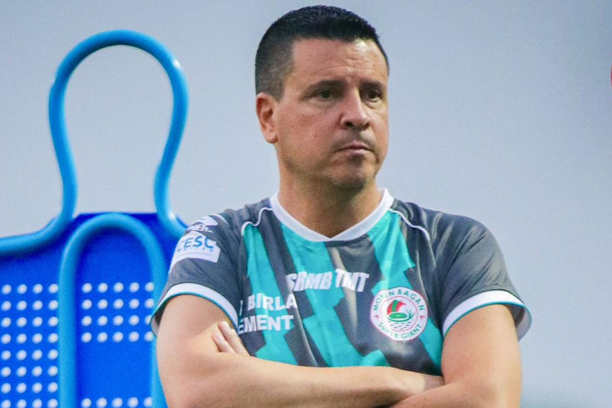 তারকাদের ইগো নিয়ন্ত্রণই লোবেরার মূল কাজ, ‘অ্যাটাকিং ফুটবলে’ ডার্বিজয়ের ছক মোহনবাগান কোচের!