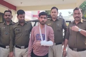 বেছে বেছে চুরি পুলিশকর্মীদের বাড়িতে! চোর ধরা পড়তেই সামনে এল প্রতিশোধের গল্প