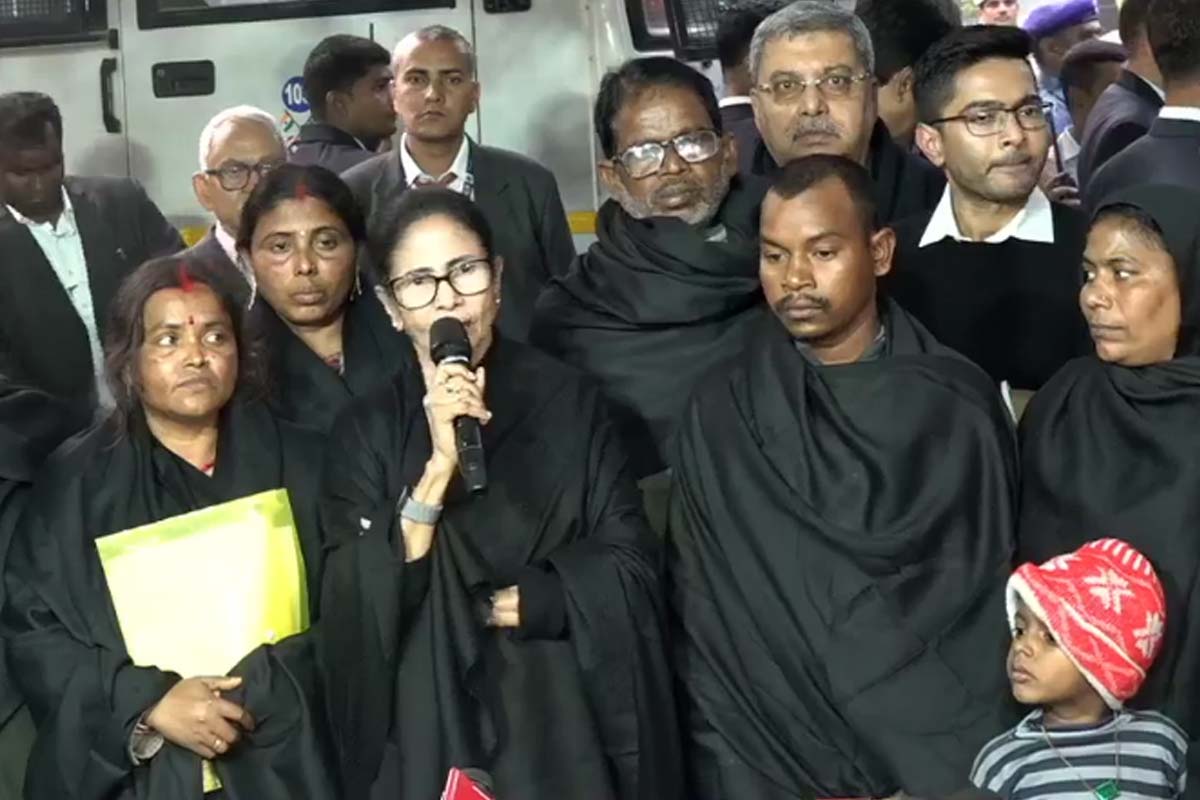 Live Updates: Mamata Banerjee visits Gyanesh Kumar in Delhi