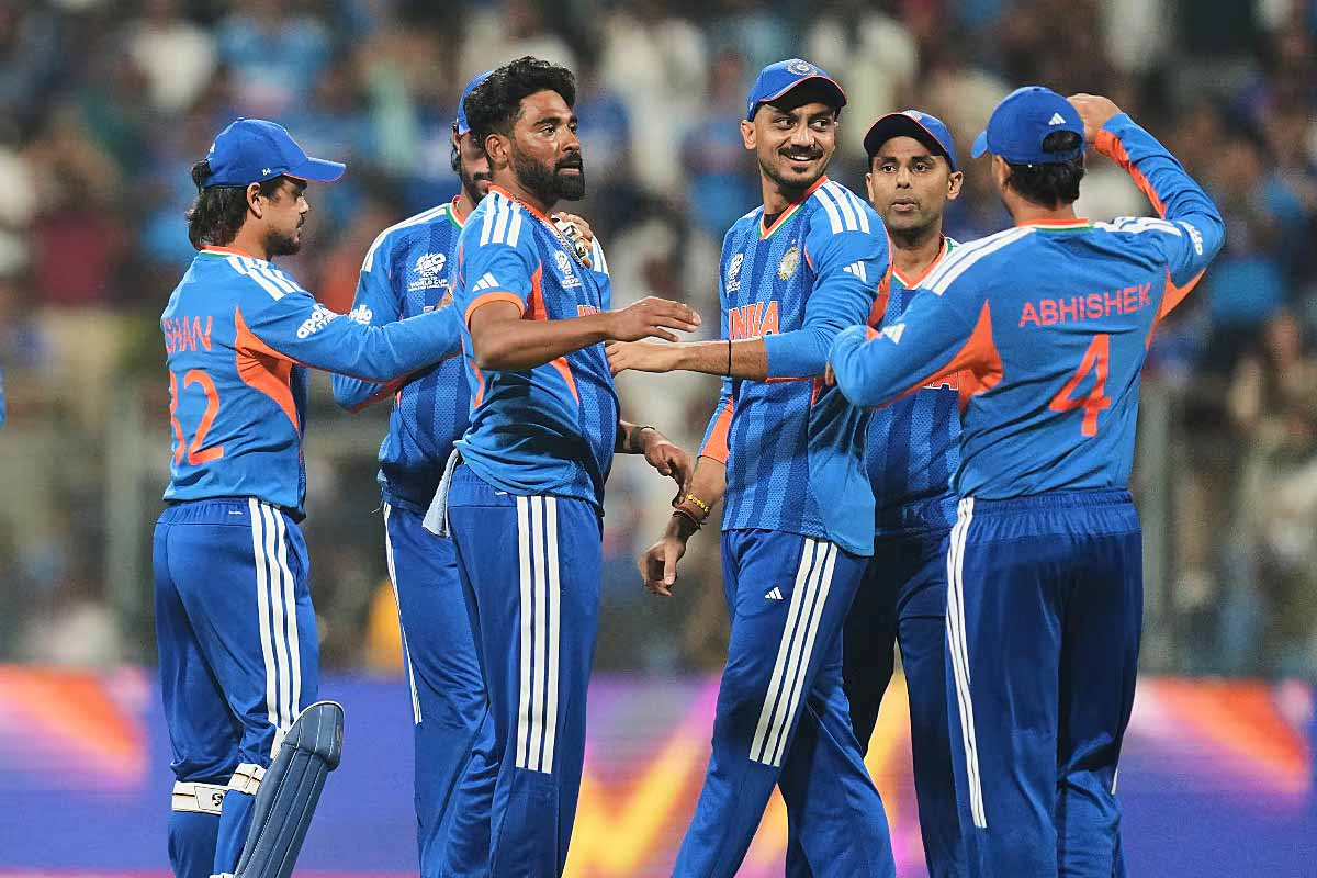 ইউরোপে ছুটি কাটানোর পরিকল্পনা করছিলেন, সূর্যের ফোন পেয়েই সটান বিশ্বকাপে সিরাজ
