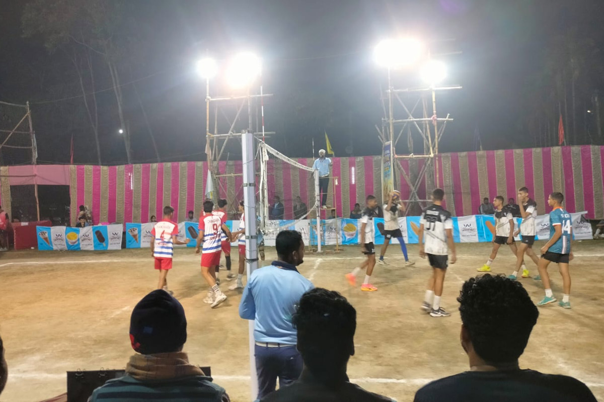 কোনও ম্যাচ রাত দু’টোয়, কোনওটা ভোর পাঁচটায়, জাতীয় ভলিবলে আজব সূচি, কেন?
