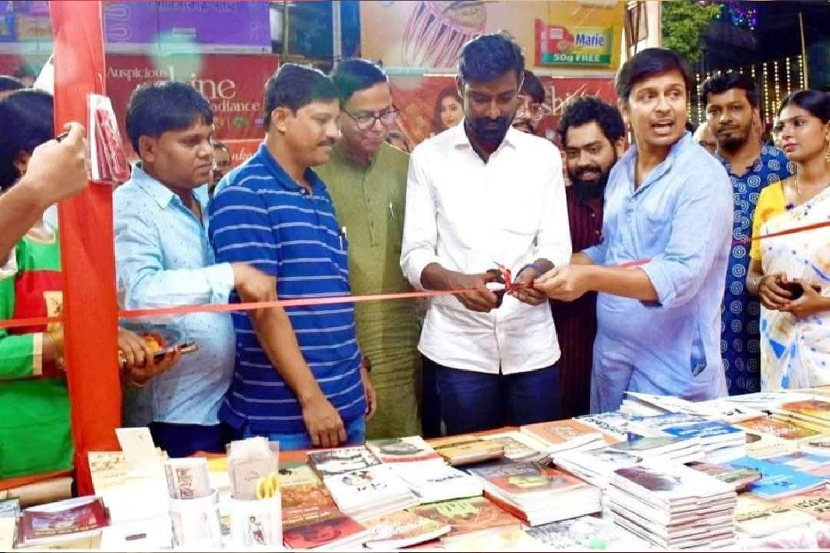 Md Salim's supporters are allegedly trying to tarnish Pratik Ur Rahaman's image by releasing old photos 