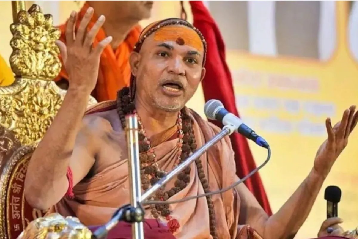 আশ্রমে শিশুদের যৌন হেনস্তা! জ্যোতিষ পীঠের ‘শঙ্করাচার্যের’ বিরুদ্ধে মামলা দায়েরের নির্দেশ আদালতের