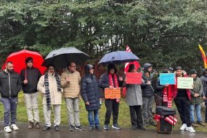 ‘সন্ত্রাসবাদ বন্ধ করুন’, কাশ্মীর সংহতি দিবস পালন করে কাশ্মীরিদেরই বিক্ষোভের মুখে পাকিস্তান
