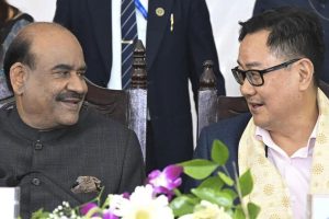 লোকসভায় স্পিকারের বিরুদ্ধে অনাস্থা নিয়ে ভোটাভুটি কবে? বিরোধীদের সতর্ক করে জানালেন রিজিজু