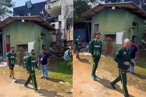 বিশ্বকাপে ‘সিমেন্ট কারখানা’য় অনুশীলনে বাবররা! নেট দুনিয়ায় ট্রোলের শিকার পাকিস্তান