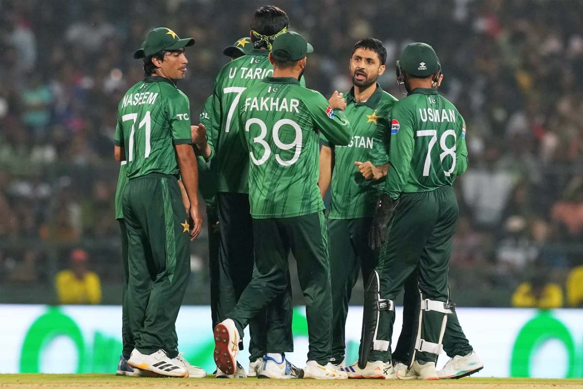 ম্যাচ শেষ হওয়ার আগেই টি-২০ বিশ্বকাপ থেকে বিদায় পাকিস্তানের, সেমিফাইনাল পেল ইডেন