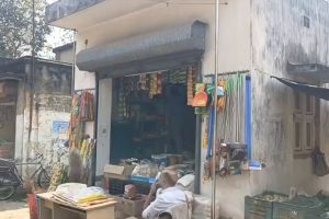 তৃণমূল কার্যালয় রাতারাতি বদলে হল মুদিখানা! পানিহাটিতে কর্মী বিক্ষোভের মুখে প্রাক্তন কাউন্সিলর
