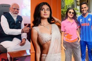 মোদির সঙ্গে ছবি, ভাইরাল হয় অন্তরঙ্গ এমএমএস-ও! ভারত-পাক ম্যাচের লাস্যময়ী পায়েল আসলে কে?