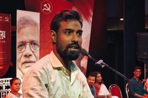 প্রতীক উরকে রাজ্য কমিটির বৈঠকে ডাকছে না সিপিএম! তবে কি ইস্তফাপত্র গ্রহণ করছে আলিমুদ্দিন?