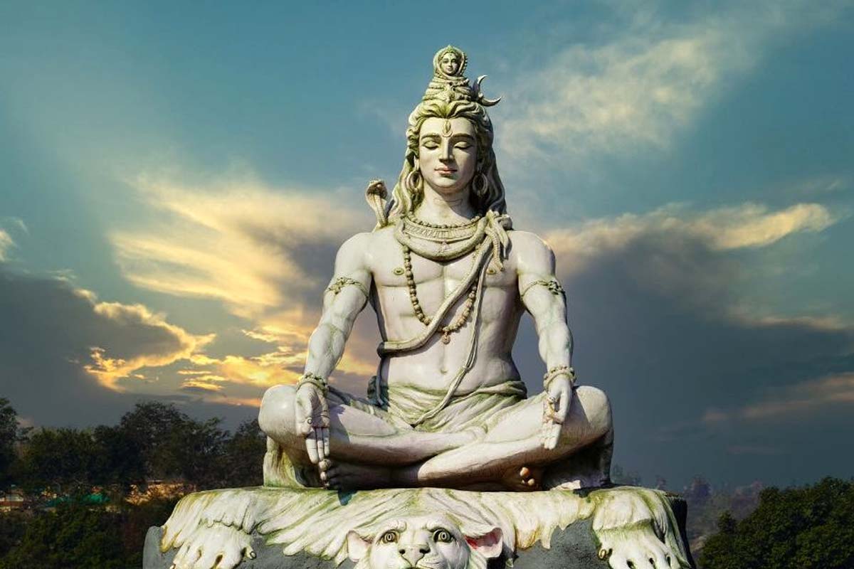 এত বড়, সত্যি! দেশের উচ্চতম শিবমূর্তিগুলি দেখেছেন? শিবরাত্রিতে এই মন্দিরগুলি হোক আপনার গন্তব্য