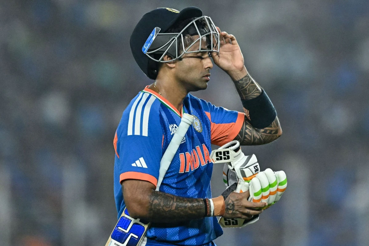 চাপের মুখে তাসের ঘর সূর্যদের ব্যাটিং, দক্ষিণ আফ্রিকার কাছে লজ্জার হারে সেমির স্বপ্নে বিরাট ধাক্কা ভারতের