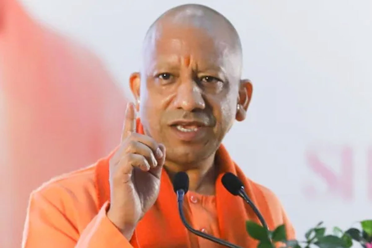 ‘না কার্ফু, না দাঙ্গা, ইউপিতে সব চাঙ্গা’, হরিদ্বারে হুঙ্কার যোগীর