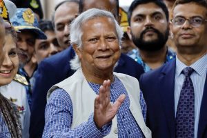 বিলুপ্ত প্রধান উপদেষ্টার পদ, বাংলাদেশে পট পরিবর্তনে ‘বেকার’ ইউনুসের রাজনৈতিক ভবিষ্যৎ কী?