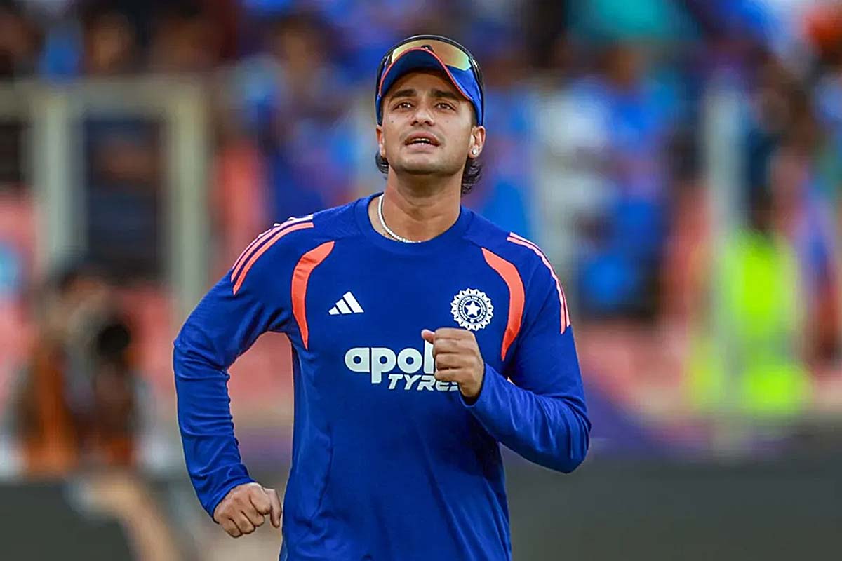 রানে ফিরতে আগ্রাসী ব্যাটিং ছাড়ছেন? শূন্যের হ্যাটট্রিকের পর অবশেষে মুখ খুললেন অভিষেক