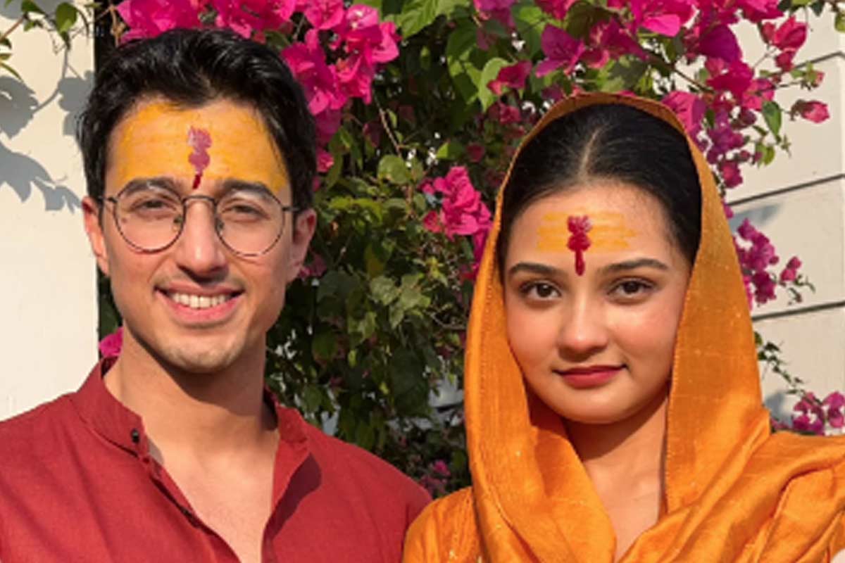 প্রেম করছেন ‘সন্তু’! শিবরাত্রিতে সহ-নায়িকার সঙ্গে ইঙ্গিতপূর্ণ পোস্টে উসকে দিলেন জল্পনা