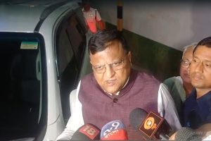 চারদিনে ৭০ লক্ষ নথি দেখা সম্ভব! প্রধান বিচারপতির সঙ্গে বৈঠকের পর কমিশন বলল, ‘কাজ চলছে’