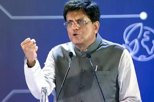 ‘ভারতের স্বার্থেই মার্কিন তেল কিনব’, ঘোষণা বাণিজ্যমন্ত্রীর, ‘বন্ধু’ রাশিয়াকে ভুলে গেল ভারত?