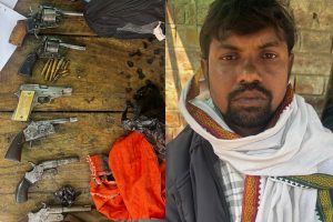 ভোটের আগে গয়া থেকে অস্ত্রপাচার রাজ্যে! অটোয় আগ্নেয়াস্ত্র, গ্রেপ্তার ১
