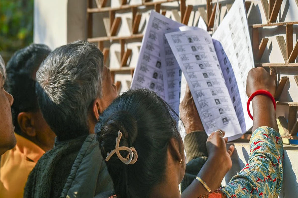 ‘আমাদের নিয়ে ছেলেখেলা করছে কেন্দ্রীয় সরকার,’ এসআইআরে নাম বাদ পড়ায় ফুঁসছে ডোমজুড়ের মতুয়ামহল্লা
