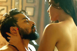 বাড়ি ফাঁকা? সুযোগ বুঝে দেখে নিতে পারেন এই ‘দুষ্টু’ ওয়েব সিরিজগুলি