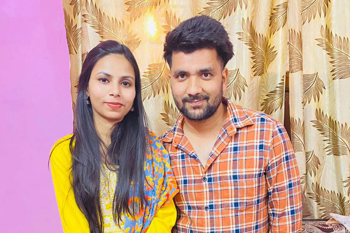 প্রেম দিবসেই ১৫ বছরের সম্পর্কে ইতি! নয়ডার যুগলের মৃত্যুতে রহস্য বাড়াল হোয়াটস অ্যাপ মেসেজ