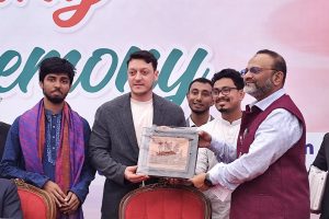 তারেকের শপথের পরদিনই ঢাকায় পাকিস্তানের ‘বন্ধু’, কী উদ্দেশ্যে বাংলাদেশে এলেন বিশ্বজয়ী ফুটবলার?